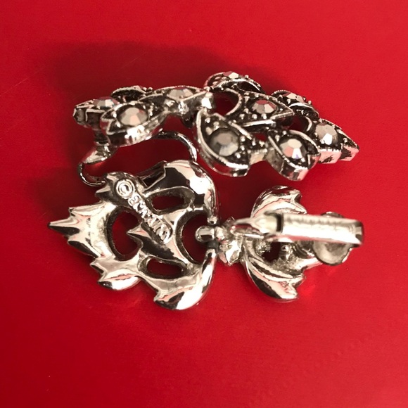 Vintage 1950’s Emmons Clip On Earrings - Picture 10 of 10